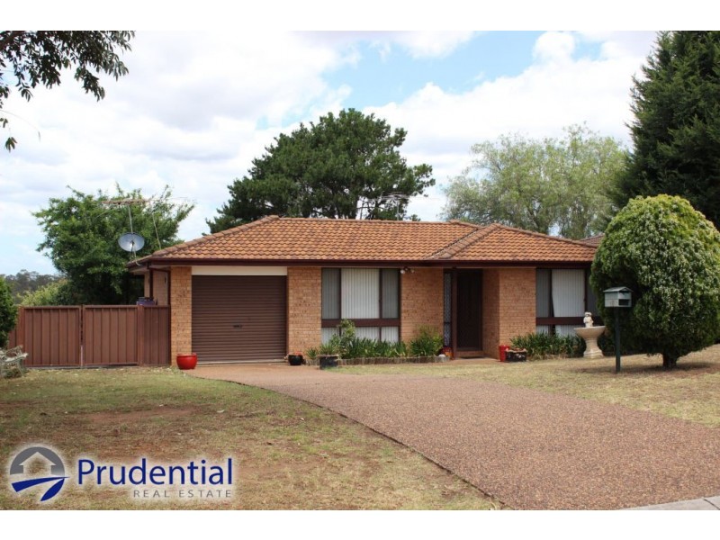 13 Swiveller Close, Ambarvale NSW 2560
