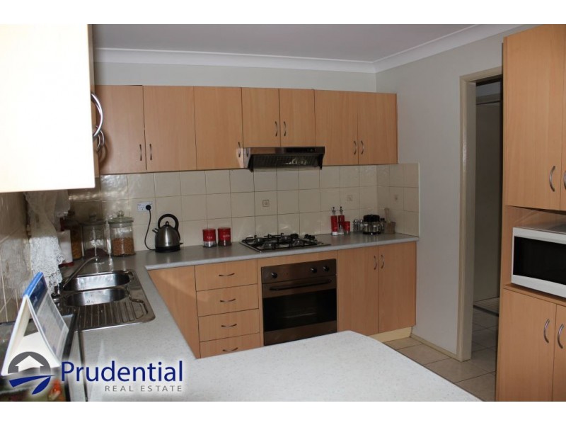 13 Swiveller Close, Ambarvale NSW 2560