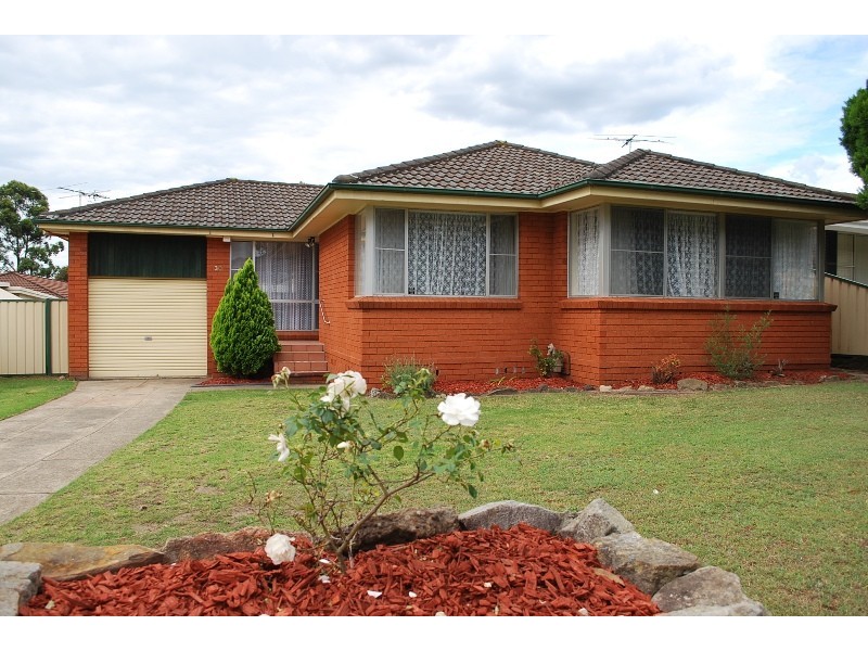 Ruse NSW 2560