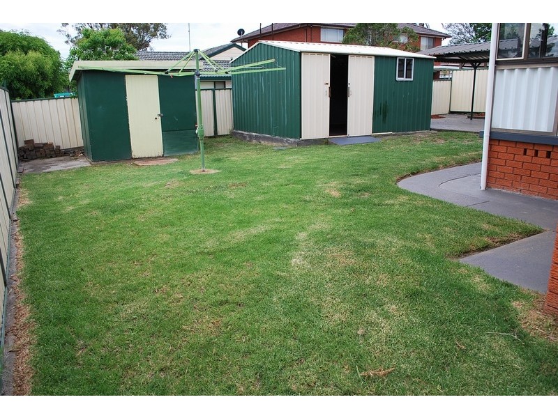 Ruse NSW 2560
