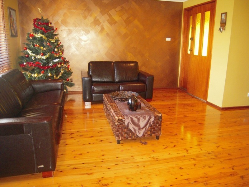 3 Prospero Close, Rosemeadow NSW 2560