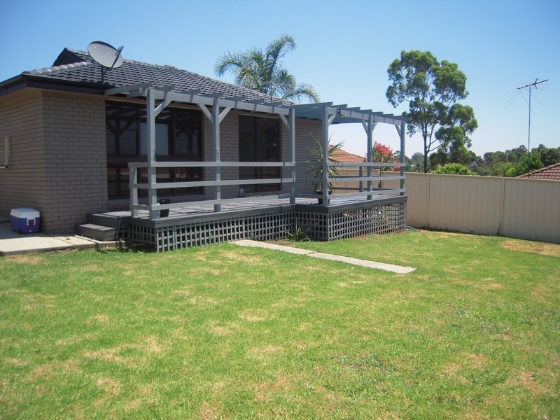 3 Prospero Close, Rosemeadow NSW 2560