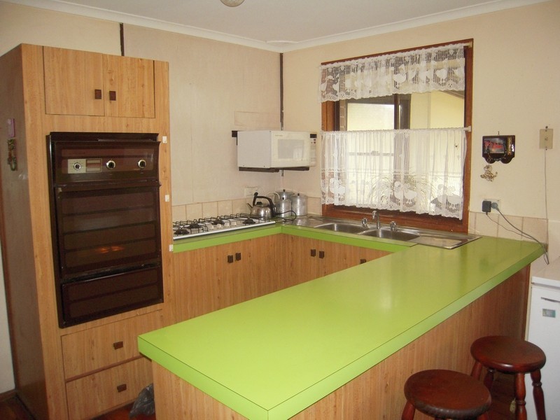 2 Iago Place, Rosemeadow NSW 2560