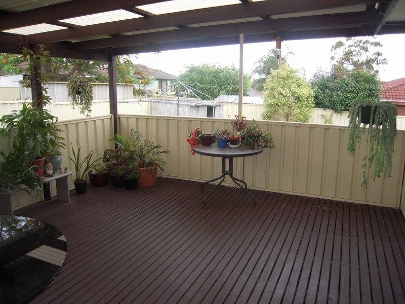 2 Iago Place, Rosemeadow NSW 2560