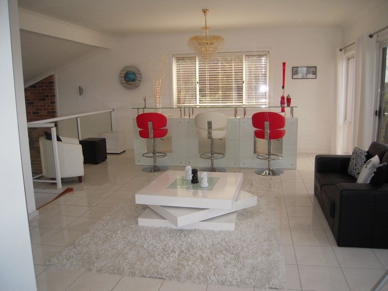 12 Somercotes Close, Glen Alpine NSW 2560