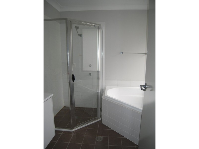 198 Richardson Road, Spring Farm NSW 2570