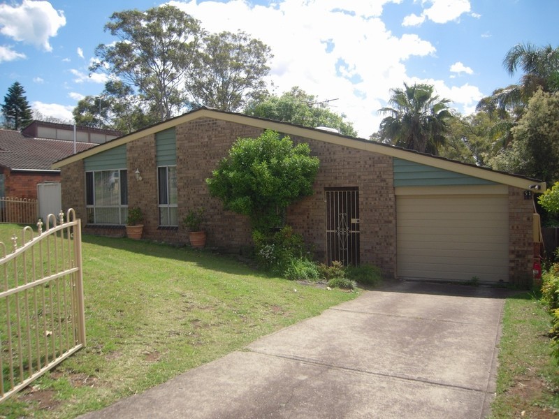 Ruse NSW 2560