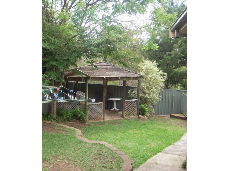 Ruse NSW 2560