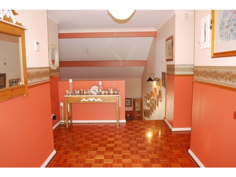 Glen Alpine NSW 2560