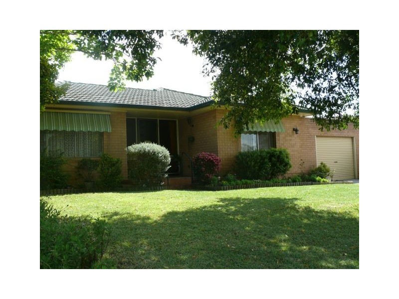 17   Bungonia Road, Leumeah NSW 2560