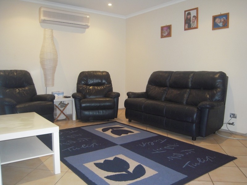35 Cornelian Ave, Eagle Vale NSW 2558
