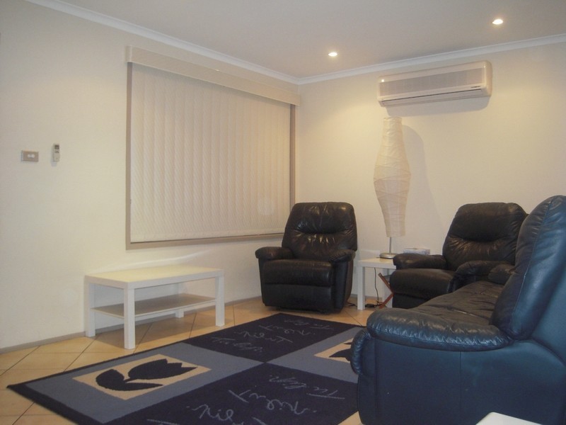 35 Cornelian Ave, Eagle Vale NSW 2558