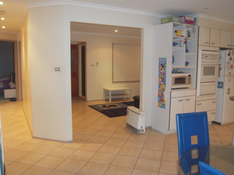 35 Cornelian Ave, Eagle Vale NSW 2558