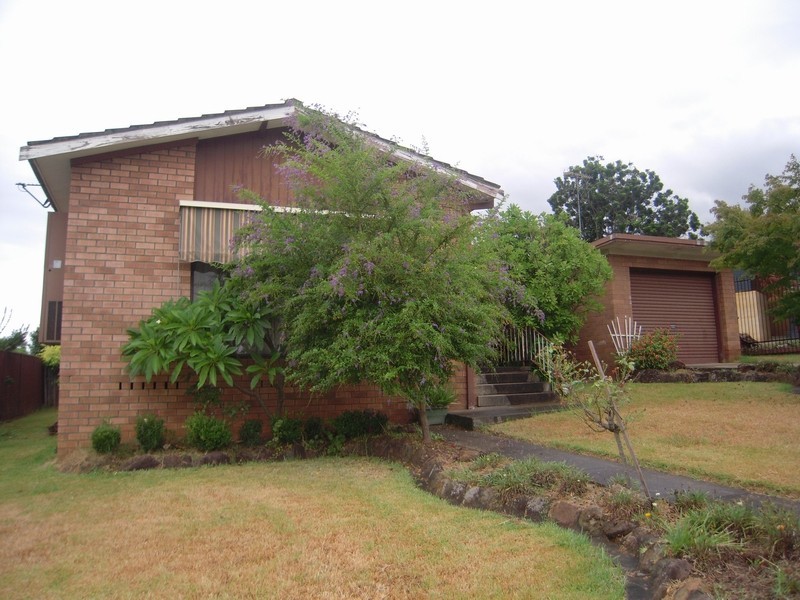 41 Evergreen Ave, Bradbury NSW 2560