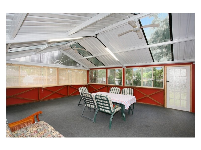 16 Romeo Cres, Rosemeadow NSW 2560