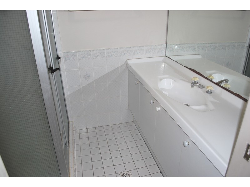 18 Hebrides Place, St Andrews NSW 2566