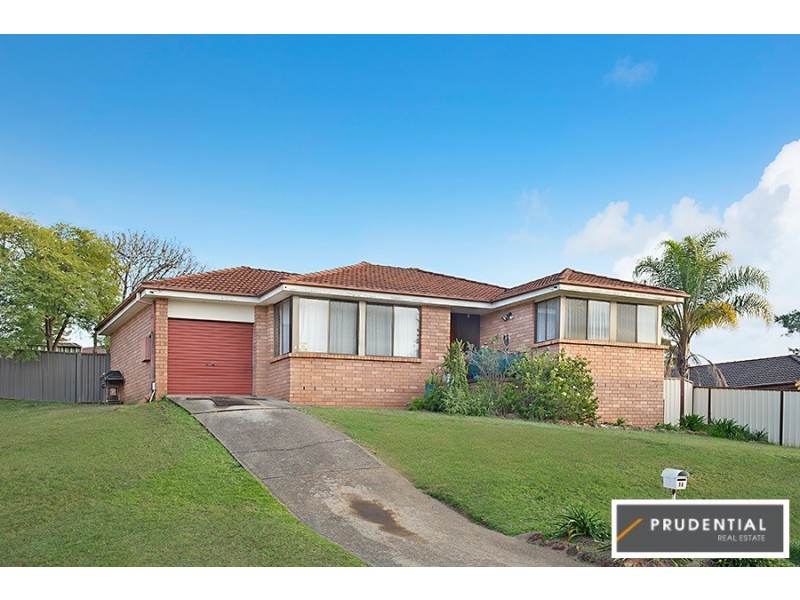 18 Jarndyce Avenue, Ambarvale NSW 2560