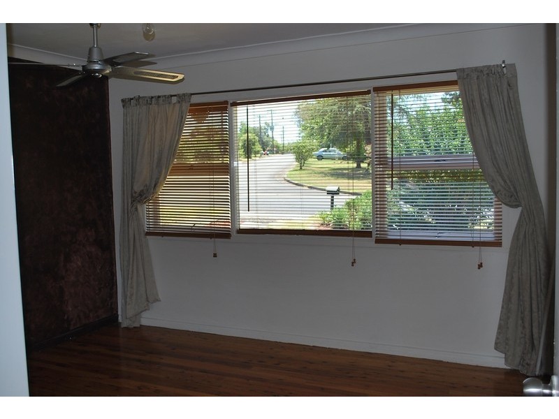 17 Caley Road, Bradbury NSW 2560