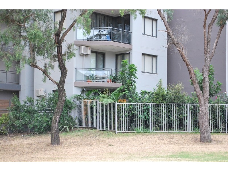 6D/541 Pembroke Road, Leumeah NSW 2560