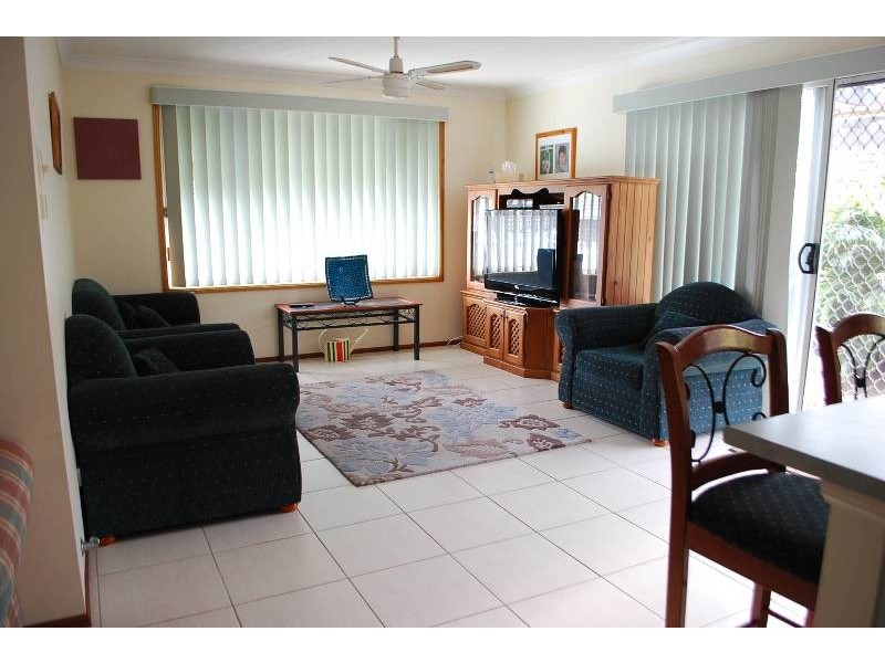 4 Spoonbill Way, Mount Annan NSW 2567