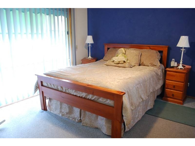 4 Spoonbill Way, Mount Annan NSW 2567
