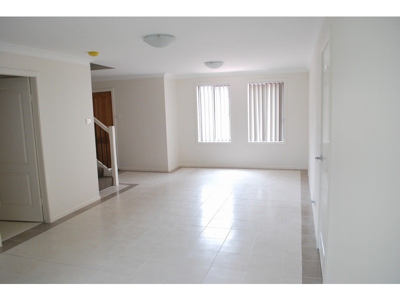 6/128 Minto Road, Minto NSW 2566