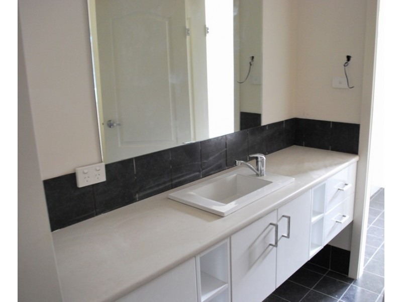 6/128 Minto Road, Minto NSW 2566