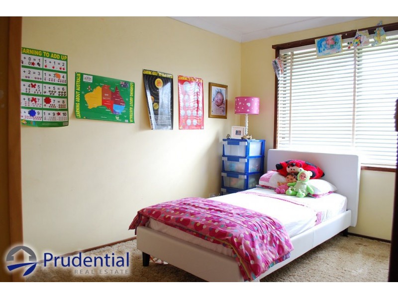 58 Akuna Ave, Bradbury NSW 2560