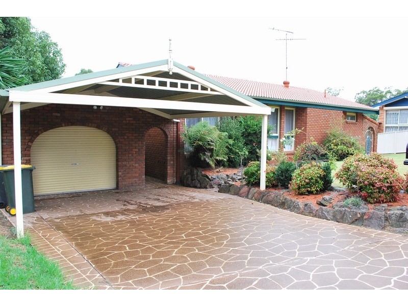 100 Wyangala Cres, Leumeah NSW 2560