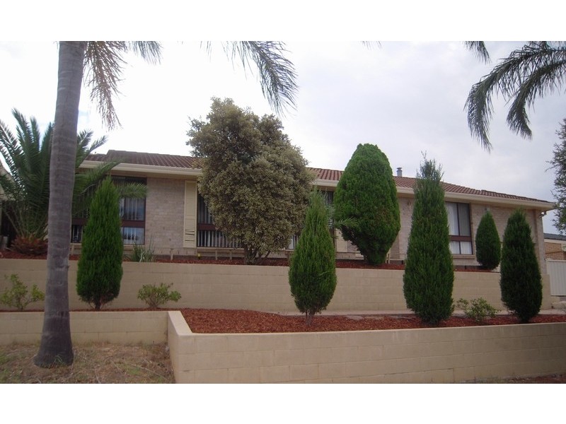 10 Kearns Ave, Kearns NSW 2558