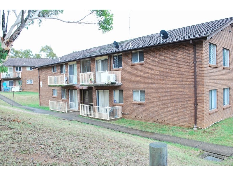 17/3 Lavinia Place, Ambarvale NSW 2560