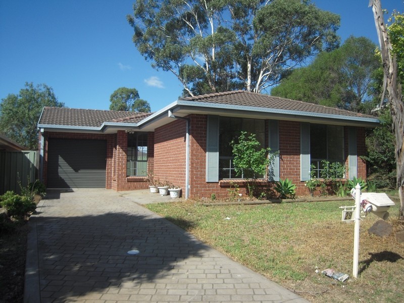 29 Gadshill Place, Rosemeadow NSW 2560