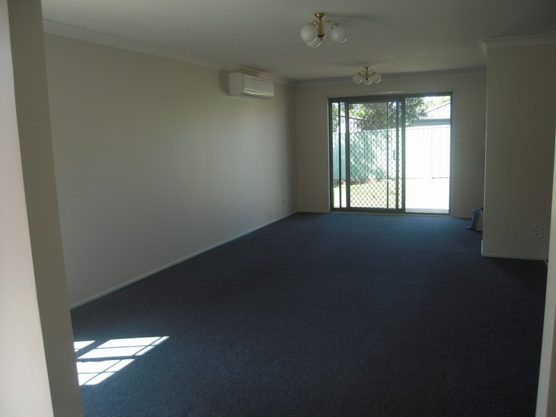 29 Gadshill Place, Rosemeadow NSW 2560