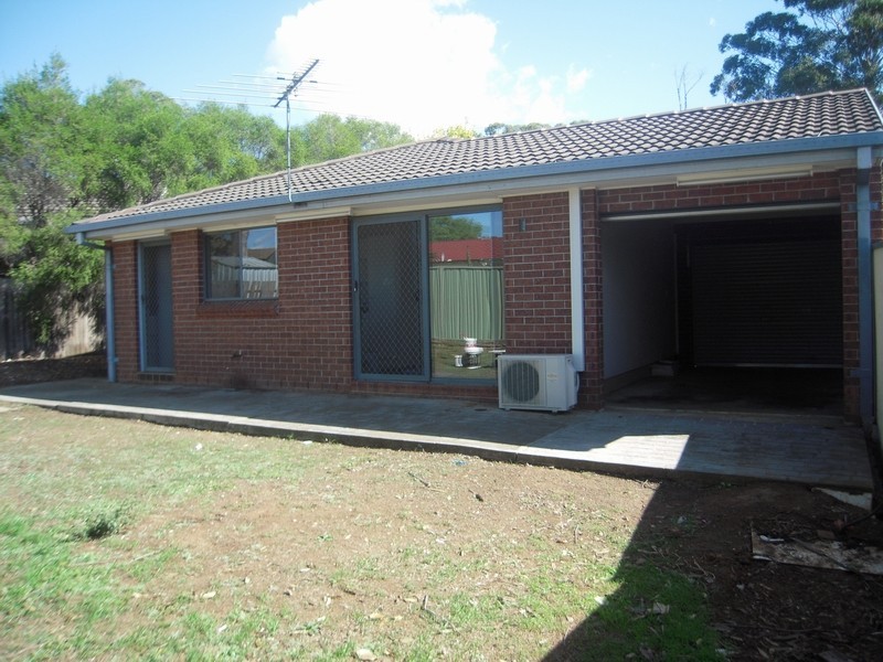 29 Gadshill Place, Rosemeadow NSW 2560