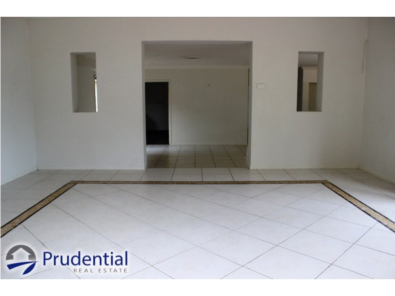 9 Governors Way, Macquarie Links NSW 2565