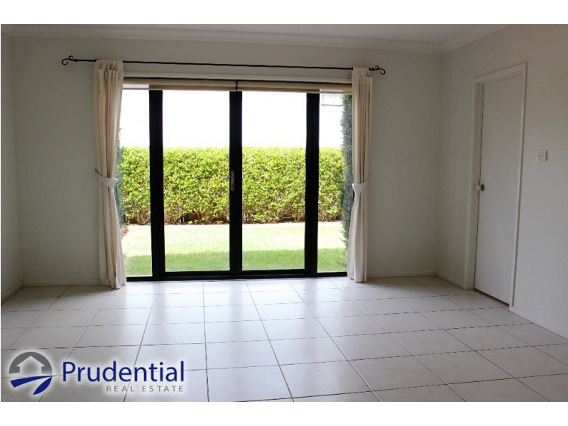 9 Governors Way, Macquarie Links NSW 2565