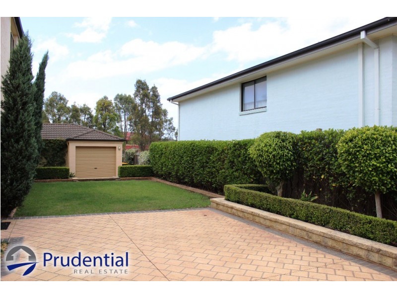 9 Governors Way, Macquarie Links NSW 2565
