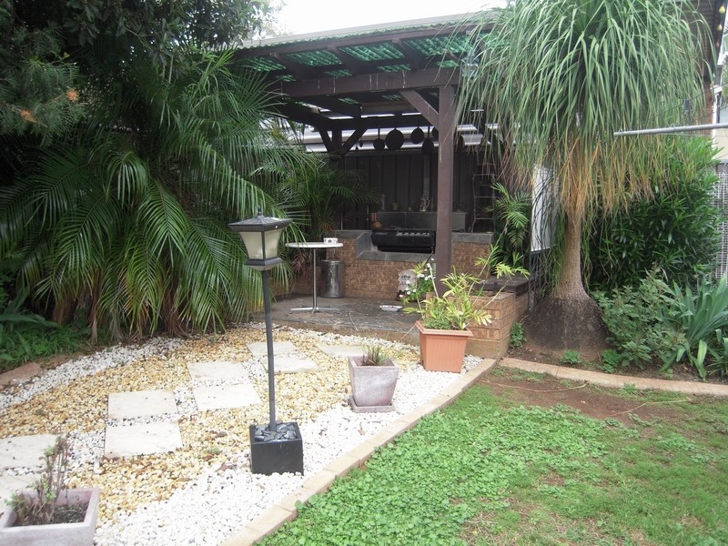 9 Renfrew Street, St Andrews NSW 2566