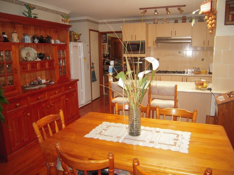 9 Renfrew Street, St Andrews NSW 2566