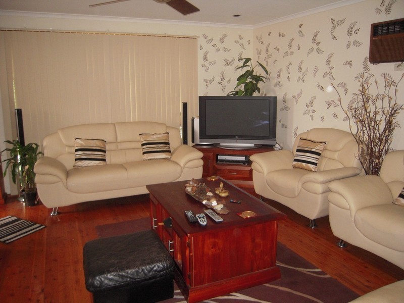 9 Renfrew Street, St Andrews NSW 2566