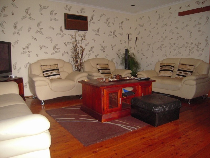 9 Renfrew Street, St Andrews NSW 2566