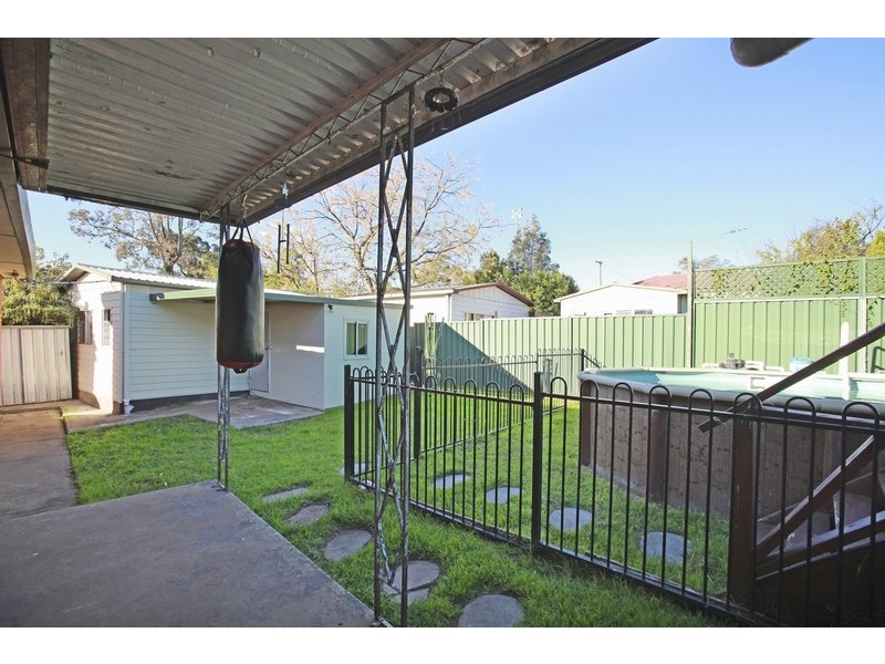 6 Paterson Street, Campbelltown NSW 2560