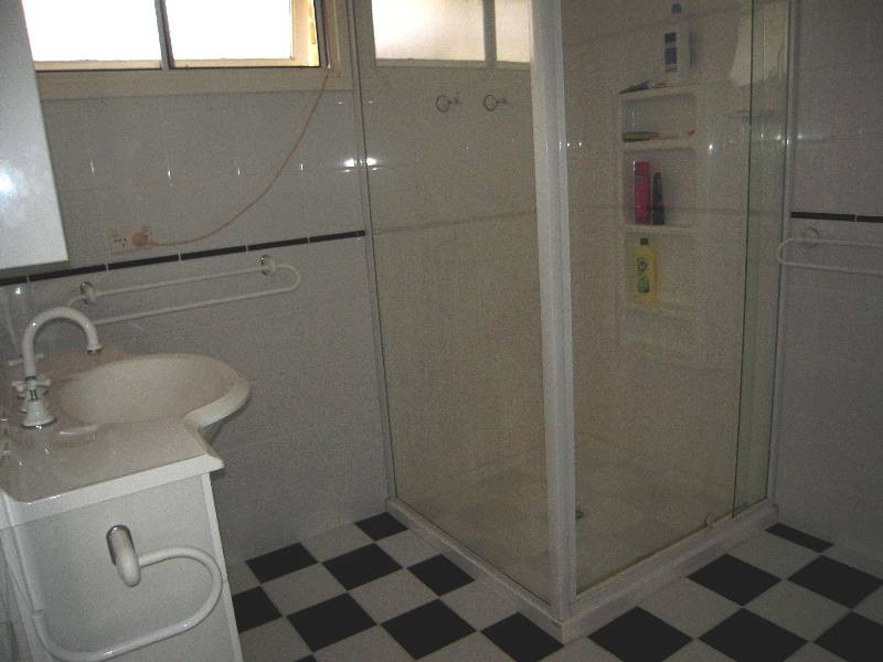31 Poplar Cres, Bradbury NSW 2560