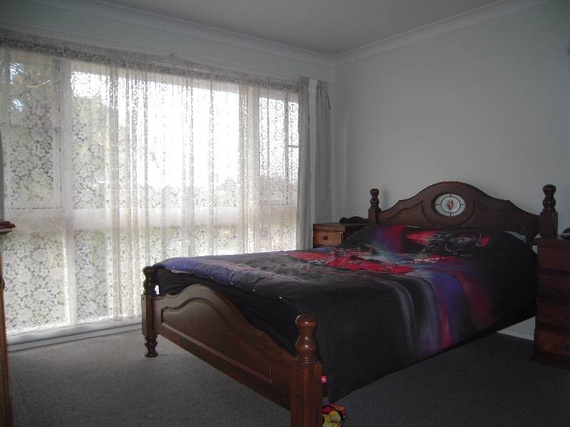 31 Poplar Cres, Bradbury NSW 2560