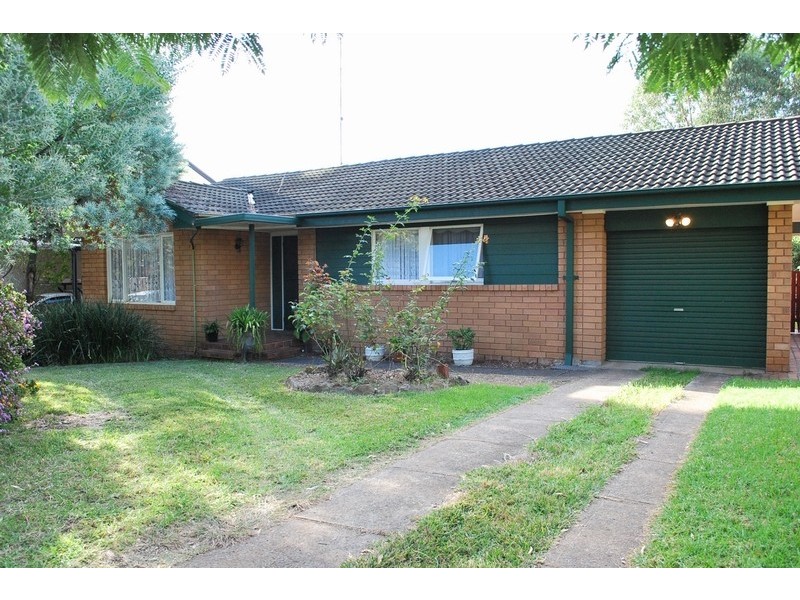 45 Tallowood Cres, Bradbury NSW 2560