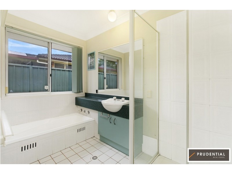 29 Carbasse Crescent, St Helens Park NSW 2560