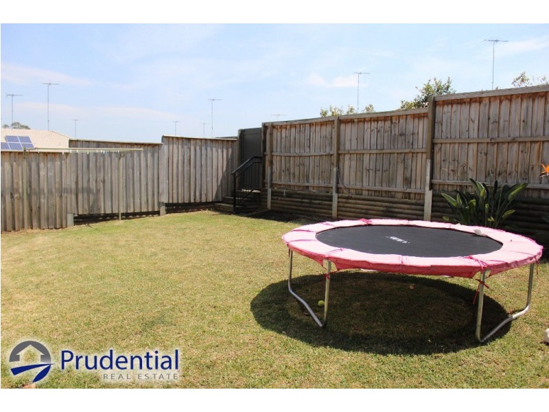 27 Kippax Ave, Leumeah NSW 2560