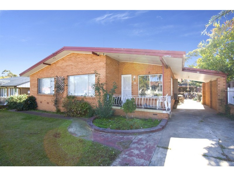 12 Bland Street, Bradbury NSW 2560