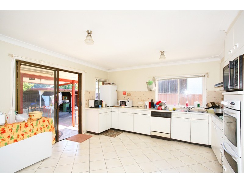 12 Bland Street, Bradbury NSW 2560