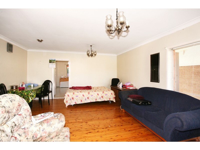 12 Bland Street, Bradbury NSW 2560